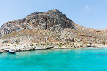 view of the beach in the Bay Islands of Gramvousa