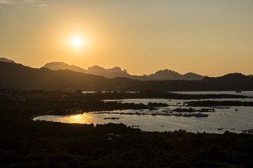 coucher de soleil à porto rotondo en SArdaigne
