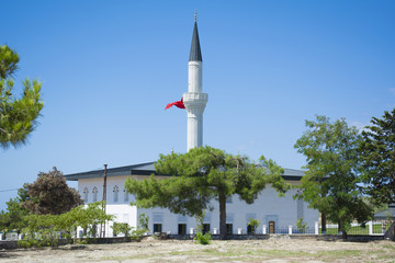Obraz premium The beautiful Gallipoli Alcitepe Camii Canakkale, Turkey.