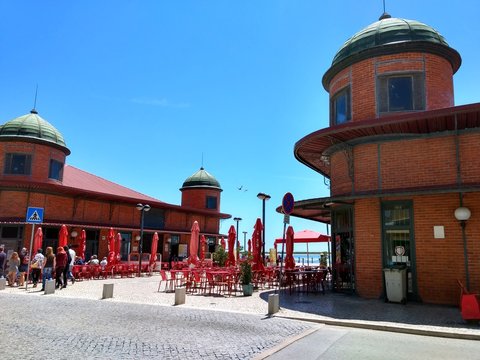 Markthalle von Olh&atilde;o in Portugal