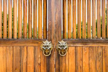 Obraz premium traditional style wooden doors