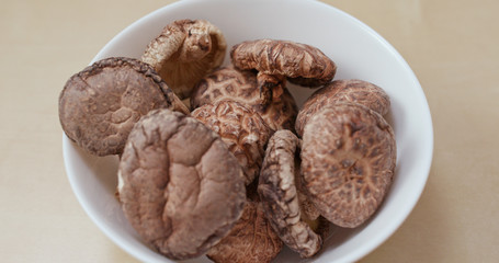Prepare dry mushroom to cook