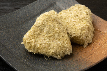とろろ昆布おにぎり