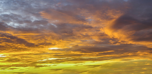 Naklejka na ściany i meble magic of the sky and clouds at sunrise