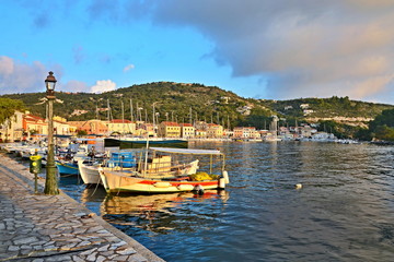 Fototapeta na wymiar Greece,island Paxos-sunrise in the harbor Gaios