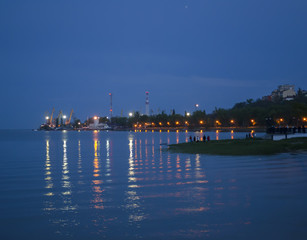 The embankment of Taganrog at night