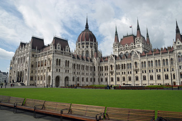 Budapest parliament - 218761015
