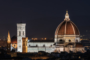 Fototapeta premium Nocny obraz katedry we Florencji