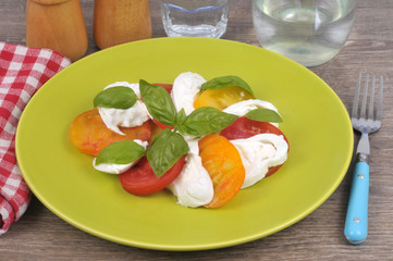 Assiette de tomate et mozzarella 