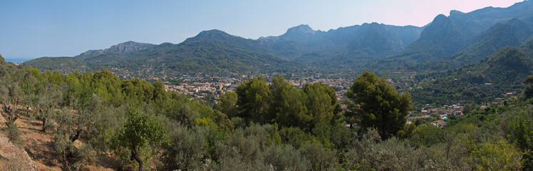 Fototapeta na wymiar View of Soller from Mirador Pujol de'n Banya on Mallorca