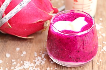 dragon fruit milk smoothies