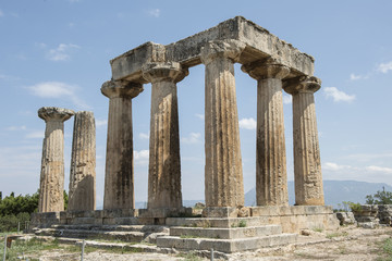 Obraz premium Apollo-Tempel im antiken Korinth, Griechenland