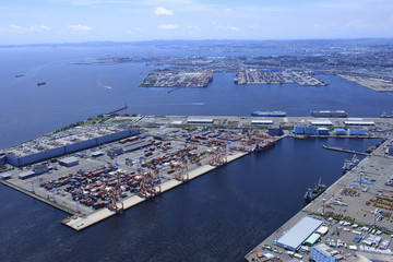 Fototapeta premium 大黒ふ頭上空／シーバース、2018.8撮影、空撮