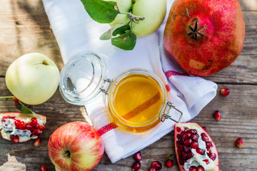 Apples, honey and pomegranate