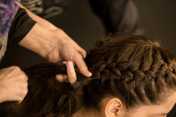 Naklejka premium Girl and beautiful hairstyle
