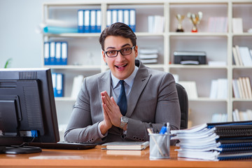 Obraz premium Businessman working in the office