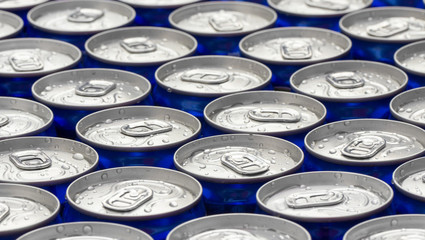 Pattern repeating of beer cans in alcohol and beverage department of superstore