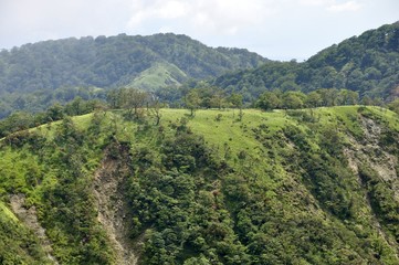 Naklejka premium 夏の鬼ヶ岩ノ頭と丹沢山