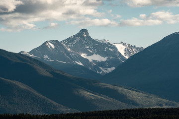 Obraz premium Mount Nelson in the Purcell Mountain range at dusk, Canada
