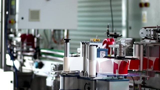 labeling machine plastics bottles