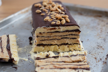 Schokoladen Erdnussbutter Semifreddo 