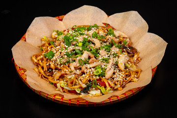 Fried noodle with chicken