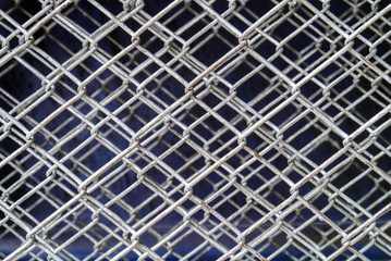 Net or chain fence