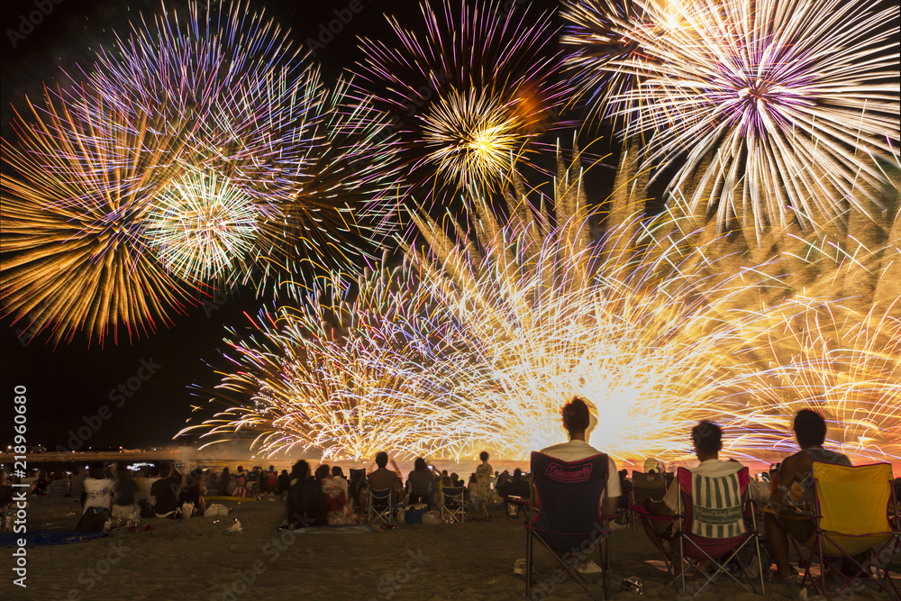 Wall mural utsumi beach fireworks 2017