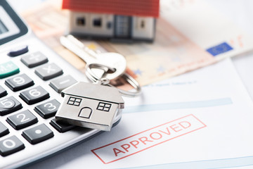 Fototapeta premium Mortgage Approved Loan Document With House Keys