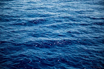 Foto auf Acrylglas Синее море волны солнечный свет © natatretiakova