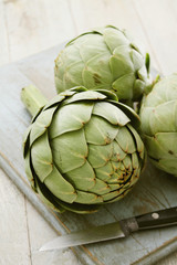 preparing fresh artichokes