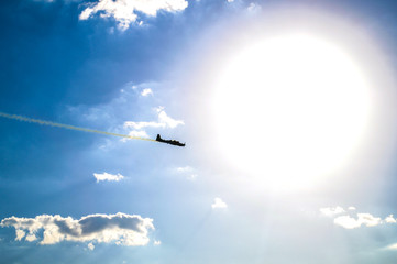 acrobacias em dire&ccedil;&atilde;o ao sol