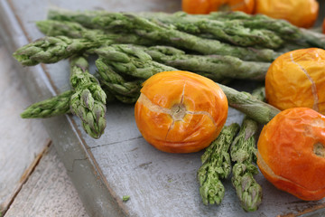 freeze dried asparagus and tomatoes