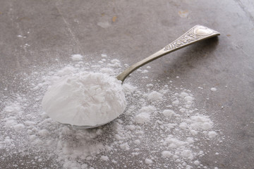 powdered confectioners sugar