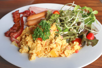 omelette , omelet or scrambled egg
