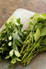 preparing fresh parsley
