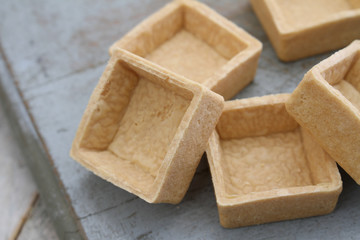empty pastry cases