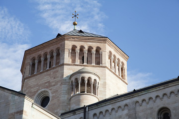 Fototapeta na wymiar Top of Trento cathedral
