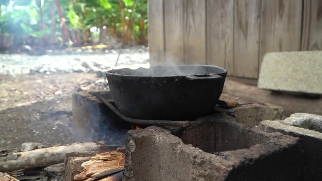 The basic cooking technique of a small poor Dominican home.