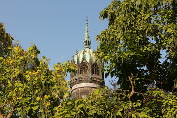 Die Kirchturmspitze der Schlosskirche im Zentrum von Lutherstadt_Wittenberg