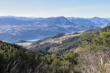 Fototapeta na wymiar lac de montagne