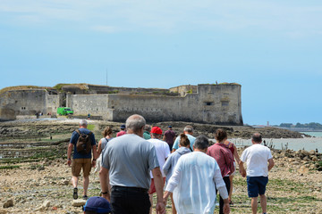 groupe marchant