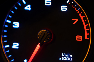 SUV speedometer with highlights in the night