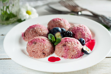 Raw cherry macaroons