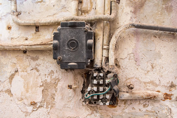 alte Elektroinstallation