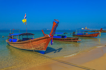 Fototapeta na wymiar Longtail boats in Thailand