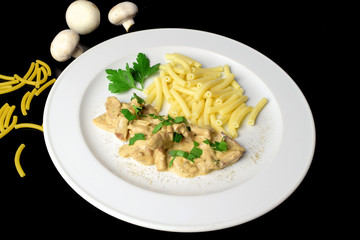 Geschnetzeltes mit Makkaroni