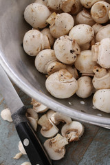 fresh uncooked mushrooms