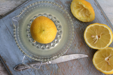 preparing fresh lemons