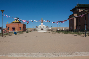 Monastère dans le désert de Gobi